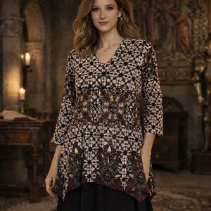 Medieval Print Hanky Hem Flare Bottom Tunic Size S/M Artsy Statement Knit Cozy